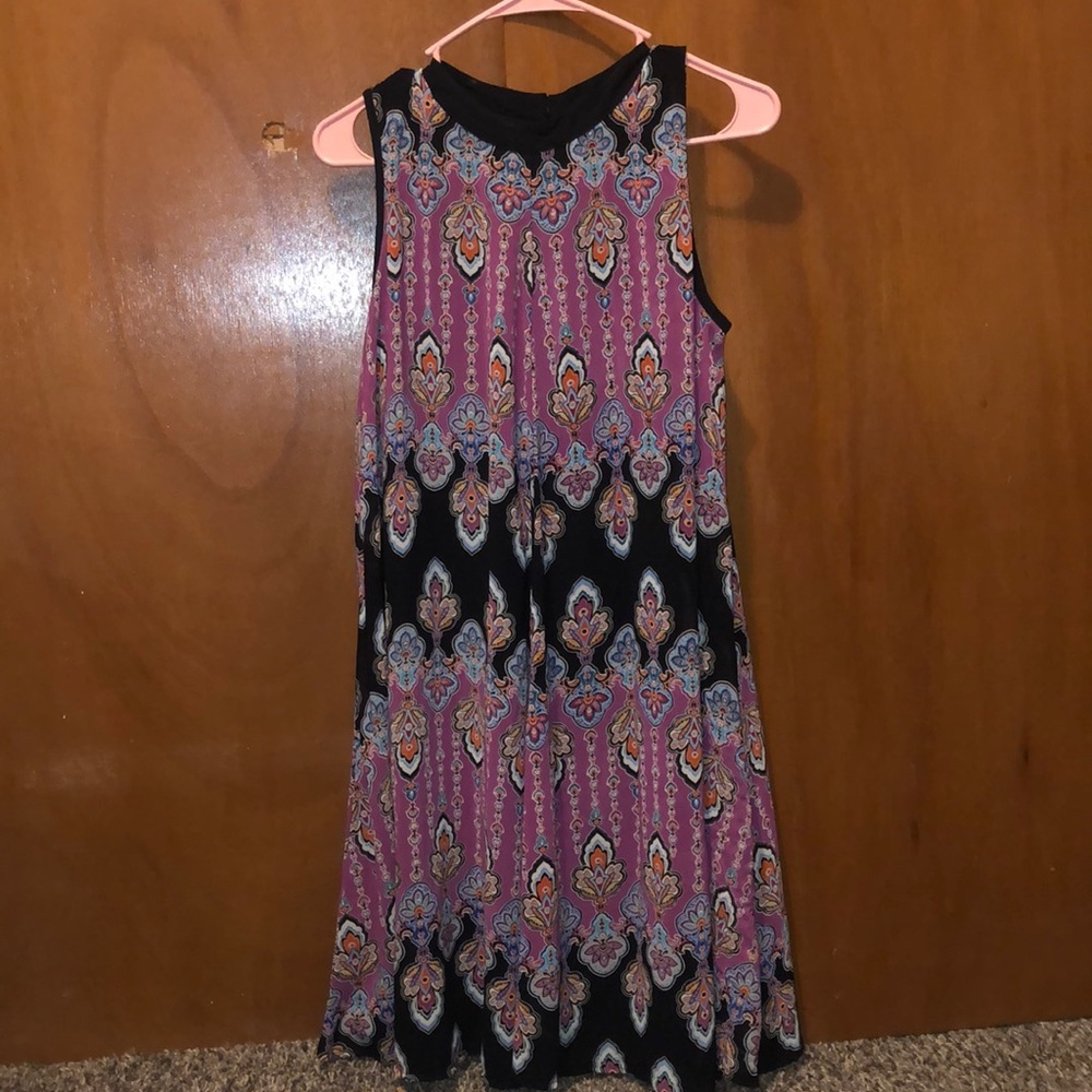 Nicole Miller size 6 purple printed dress